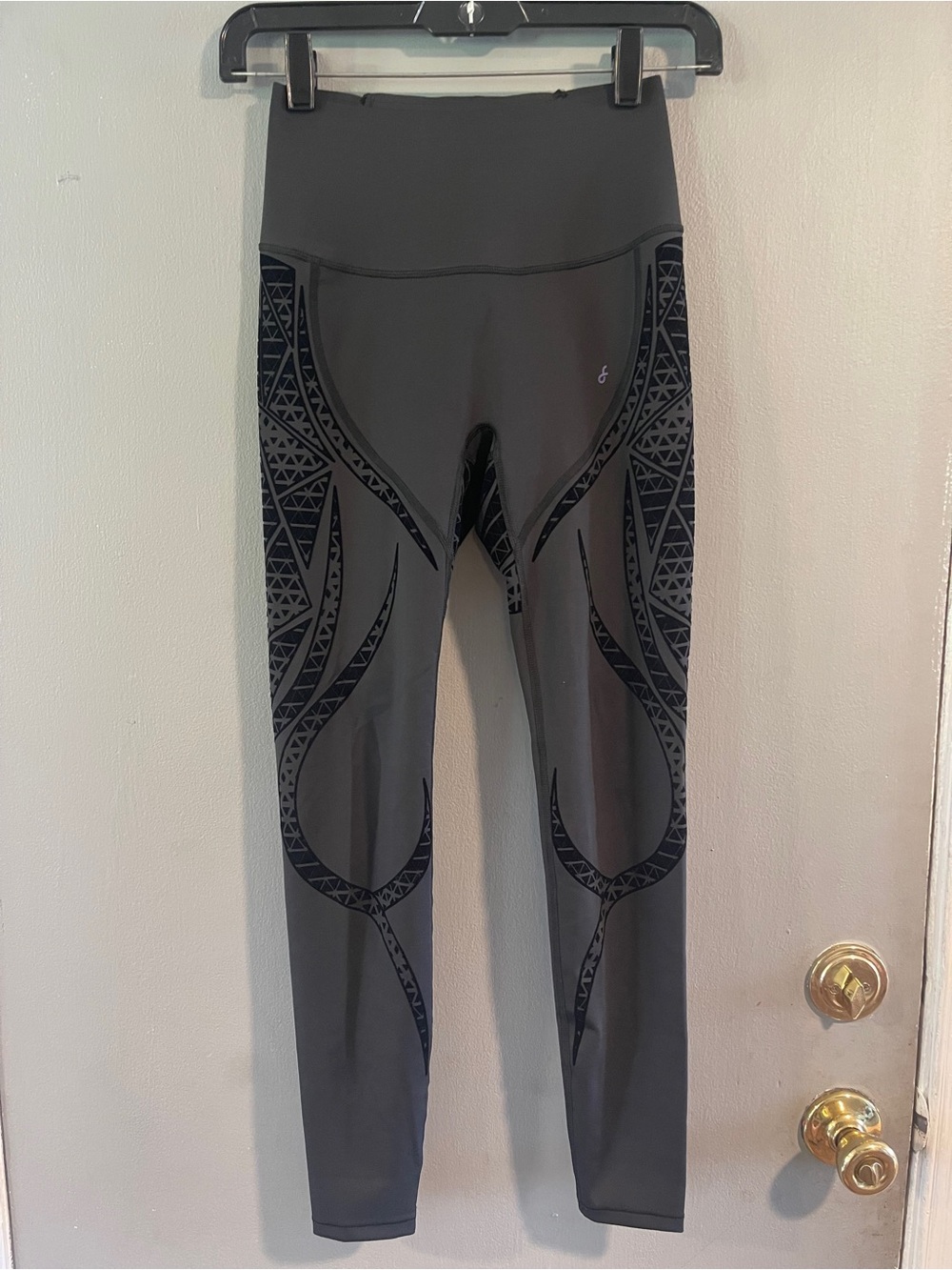 Fanka Body Sculpt High Intensity Leggings Size M